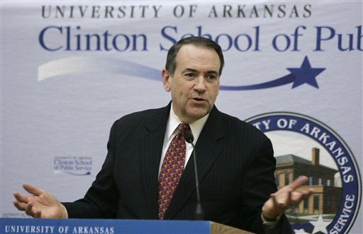 Huckabee Tied With Obama in 2012 Poll