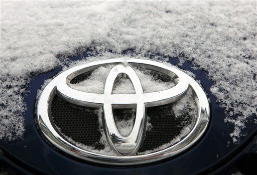 Ex-Regulators Hired by Toyota Staved Off Recalls