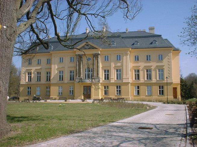 German Neo-Nazis Buy 'Training Center' Palace