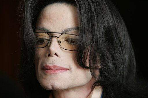 Michael Jackson's Fatal Syringe Up for Grabs