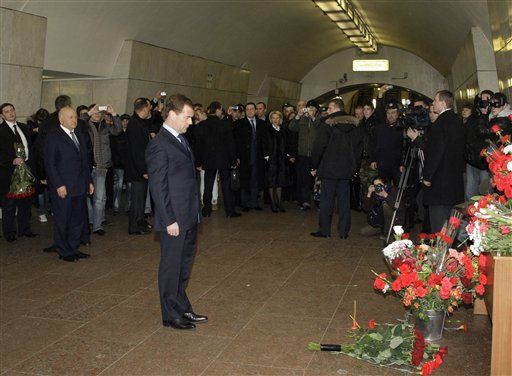 Russia Hunts Subway Bombing Accomplices