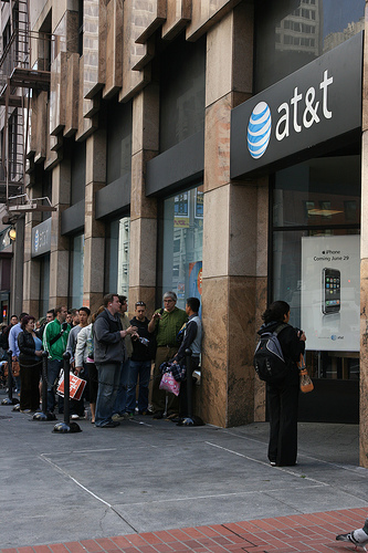 AT&T Backs Off Controversial Service Terms