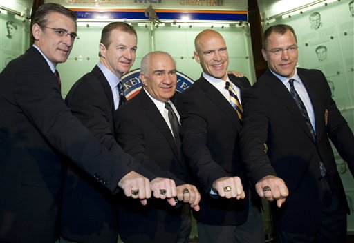 Messier, Four Others Enter Hockey Hall