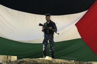 Hamas Nabs Fatah Activists