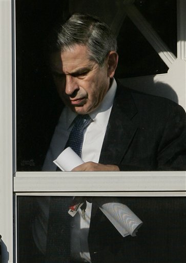 White House Support for Wolfowitz Crumbles