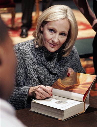 JK Rowling to Speak at Harvard Commencement