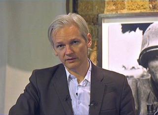Wikileaks Founder Blasts NYT for Not Linking