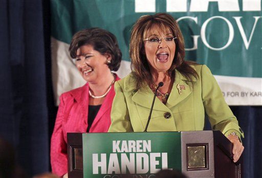 Tea Partiers Prefer Romney, Gingrich to Palin