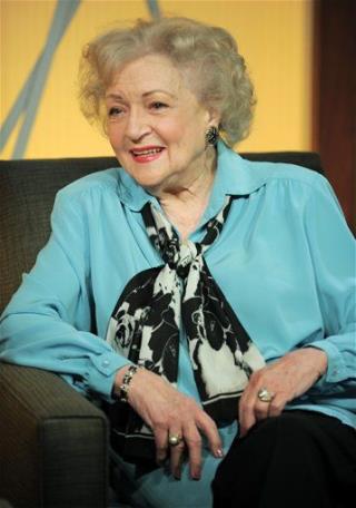 Betty White Gets 2-Book Deal