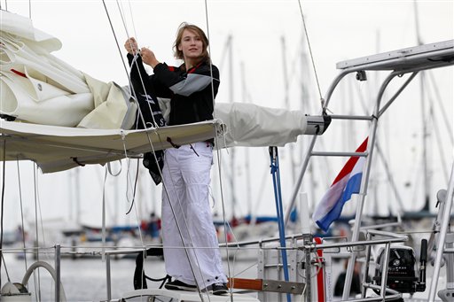 Laura Dekker Sets Sail