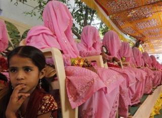 India to Newlyweds: We'll Pay You Not to Have Kids