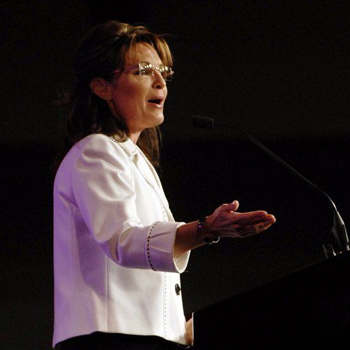 Hmmm, Sarah Palin Is Going to Iowa
