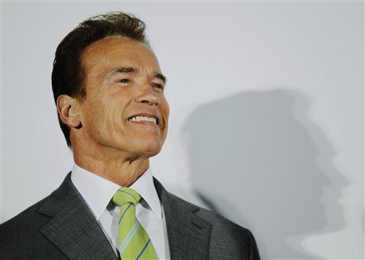 Twitter Fight! Palin Zings Back at Schwarzenegger