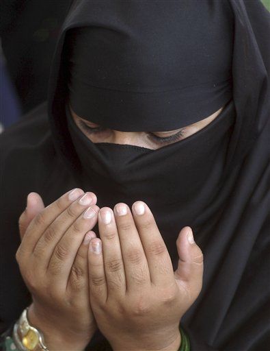 French Senate Bans Islamic Veils in Public