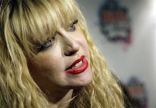 Courtney Love Is Writing New Yorker a Pretty Story
