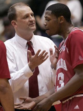 IU Survives First Without Sampson