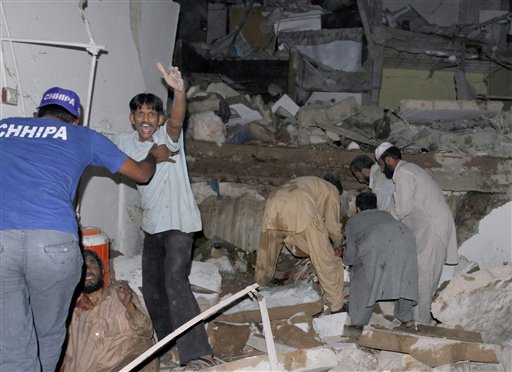 Pakistan Blast Kills at Least 15
