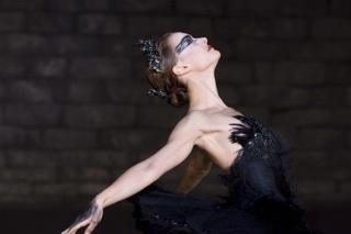 Natalie Portman Dazzles in Black Swan
