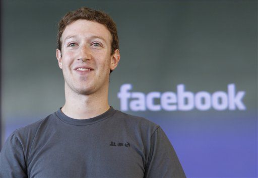 Zuckerberg, 15 Others Join Pledge to Give Fortunes Away