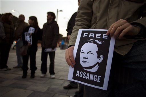 GOP Introduces Bill Aimed at Punishing Assange