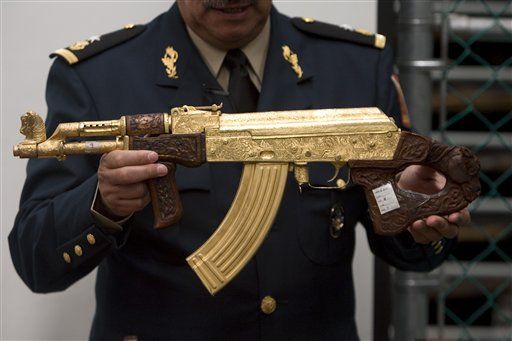 US Gun Laws Hand AK-47s to Mexican Drug Lords
