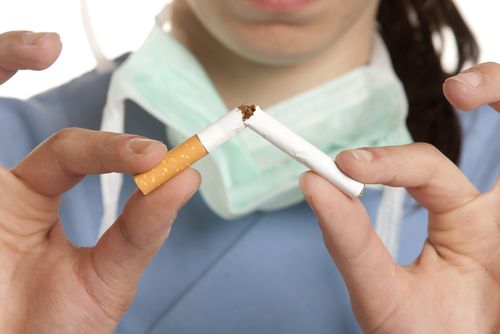 More Hospitals Refuse to Hire Smokers