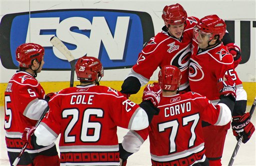 Hurricanes Rout Lightning