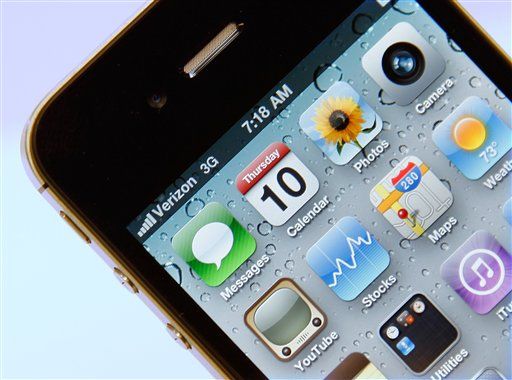 Consumer Reports iPhone: Verizon's Version Has Antenna Problems if Held in a Certain Way