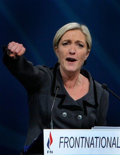 Le Pen Would Beat Sarkozy: Poll