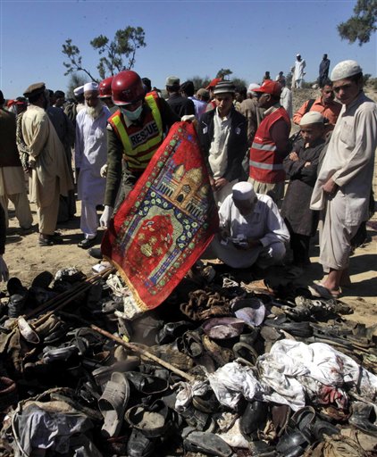 Suicide Bomber Kills at Least 36 at Pakistan Funeral
