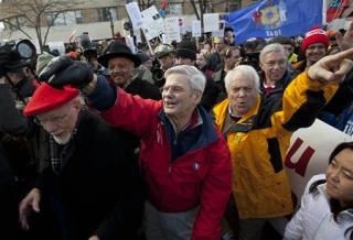 Wisconsin Democrats Return, Join Mass Protest