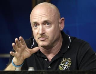 Mark Kelly: Gabrielle Giffords Likely to Make Shuttle Launch