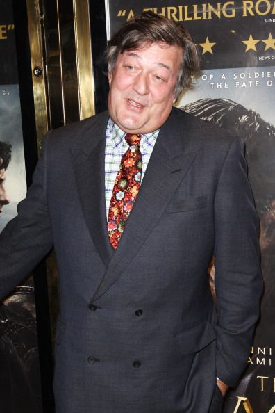 Stephen Fry: I'll Go to Jail to Help Convicted Tweeter