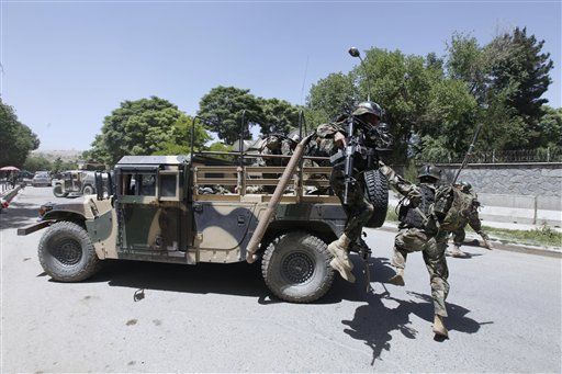 Taliban Bomber Kills 6 at Military Hospital