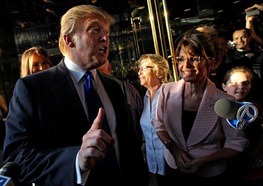 Trump, Palin Share Slice in Lovefest