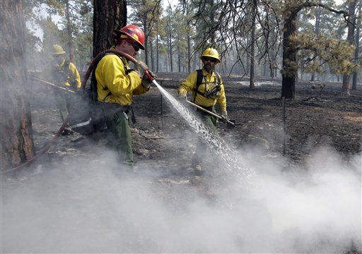 Arizona Wildfire Spreads to New Mexico, Prompts Warnings About Air Quality