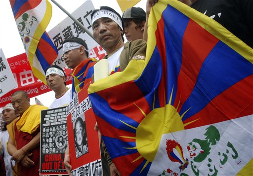 Tibetans Begin Trek Home to Protest China Policies