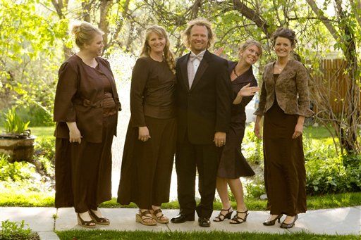 Kody Brown: Sister Wives Husband to Sue Utah Over Polygamy Law