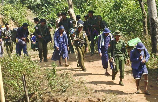 UN: Burma Uses Convicts as Shields, Slaves
