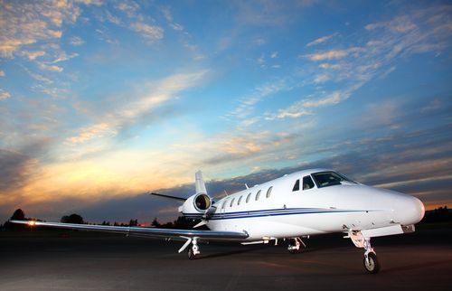 Wealthy Families Pile into Private Jets for Summer Camp