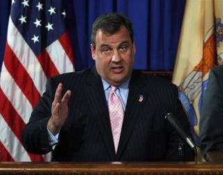 New Jersey Governor Chris Christie Hospitalized After Having Trouble Breathing