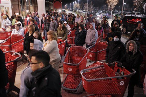 Photos: Scenes From Black Friday Around the Nation