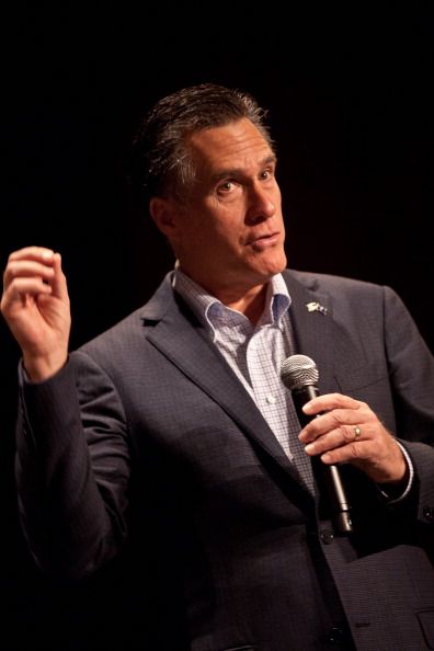 Des Moines Register Endorses Mitt Romney