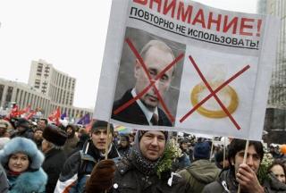 Moscow Protest Draws Tens of Thousands