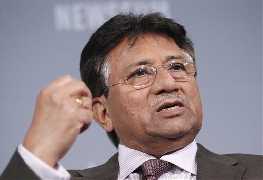 Musharraf Plans Return to Pakistan, Faces Arrest