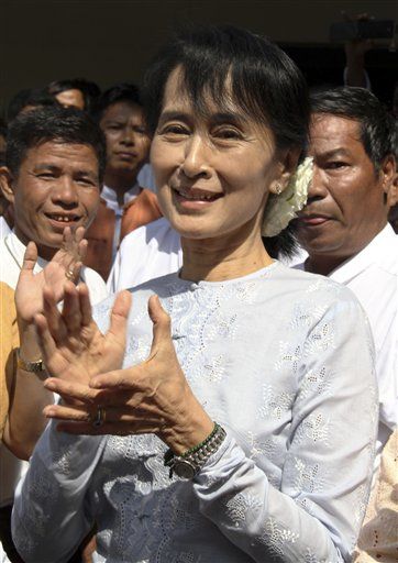 Suu Kyi Running for Office