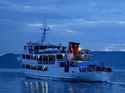 Ferry With 350 Sinks Off Papua New Guinea