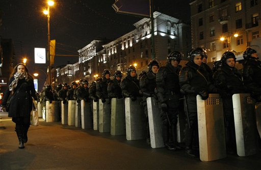 Cops Break Up Anti-Putin Rally