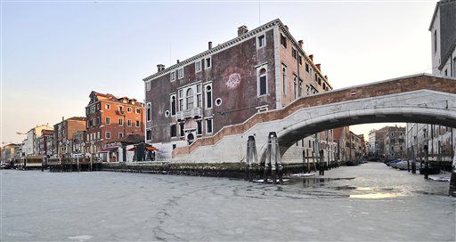 Venice Sinking Again, Slowly