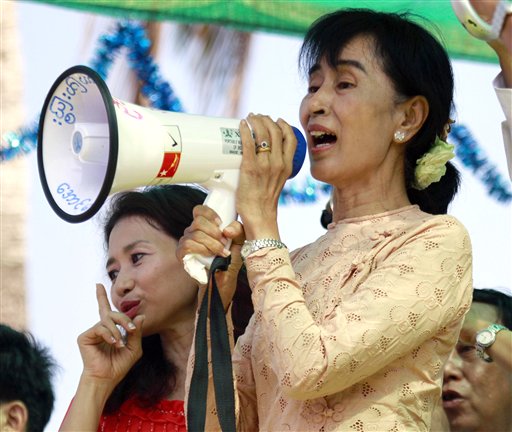 Ailing Suu Kyi Halts Campaigning